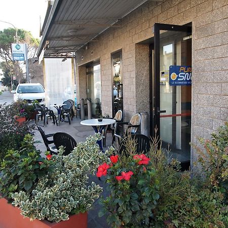 Caffetteria Dell'Angolo Hotell Borghetto Secondo Exteriör bild